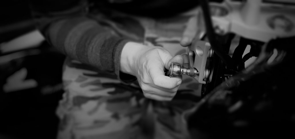 8 Reasons Why Your Car Engine Making a Rattling Noise - Broken Mounting Bracket