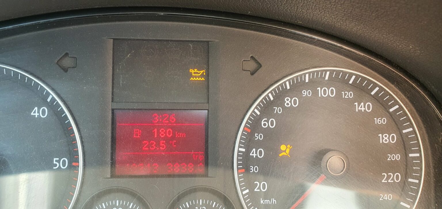 Low Engine Oil Pressure Causes, Symptoms, and Fixes