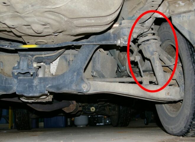 10 Signs of Bad Shocks and Struts