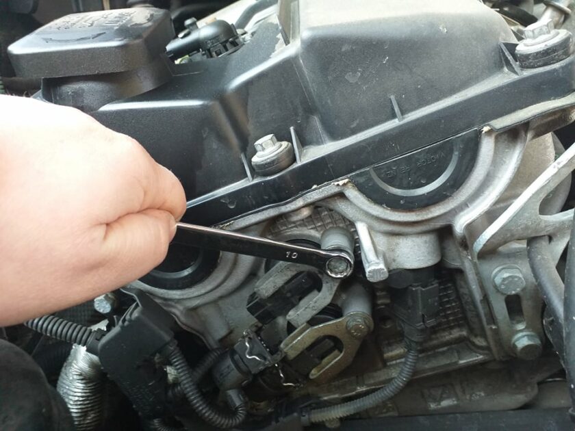 How To Clean A Variable Valve Timing Solenoid