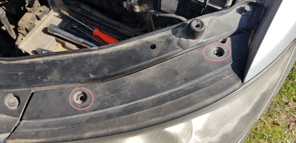 How Do You Replace a Headlight Housing (With Pictures!)