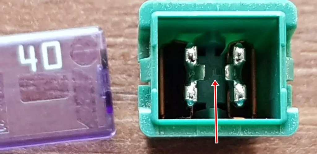 What Does a Blown 40 Amp Fuse Look Like