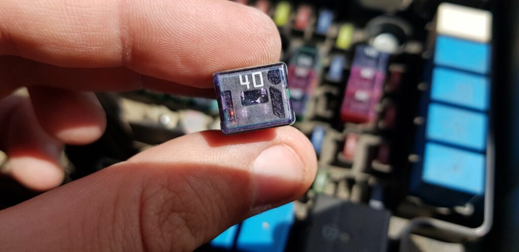 The 40 amp fuse is used in vehicles to protect components from overcurrent and short-circuiting that require 40 amps to operate. This includes the ABS system, ignition, ECU, window regulator mechanisms, and AC fans. When some of the components draw a stronger current than it is designed to handle, the 40 amp fuse gets blown in order to stop the current from traveling to the main component and burning it.