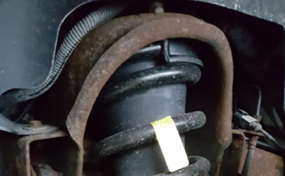 Can Car Struts Leak? Here Is How To Diagnose a Leaky Strut