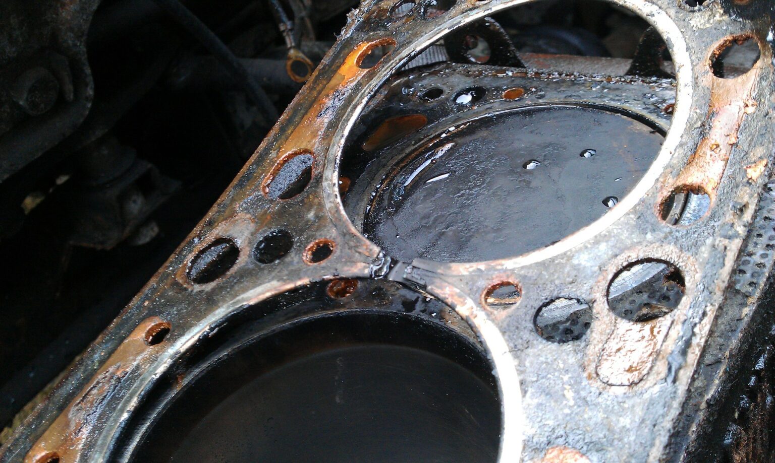 Can Low Oil Pressure Cause Misfire? No, and Here Is Why
