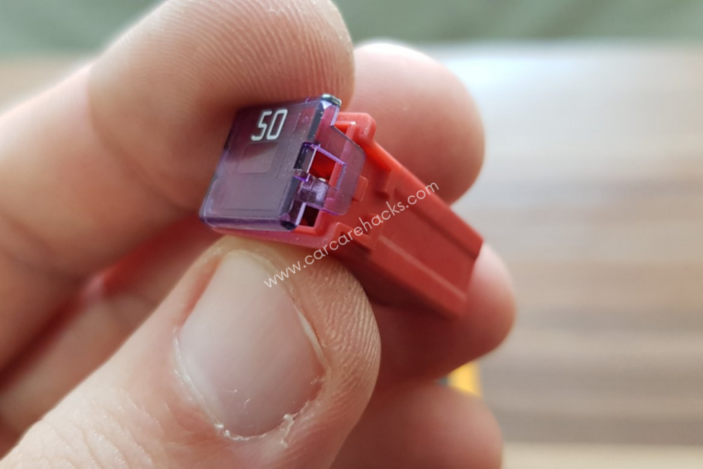 What Does a Blown 50 Amp Fuse Look Like (With Pictures)