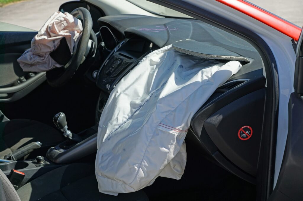 6 Reasons Why Your Airbag Warning Light Is On
